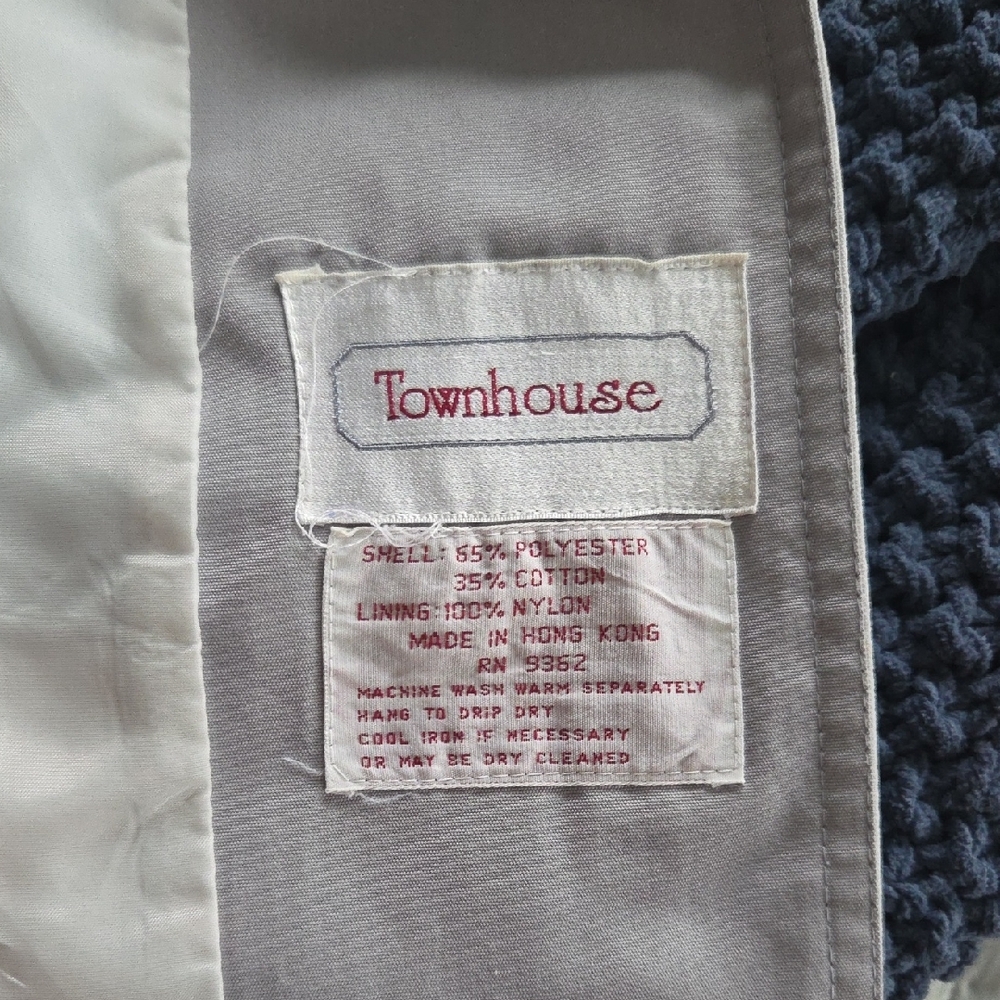 Light Gray Button-Up Jacket - Picture 2 of 2